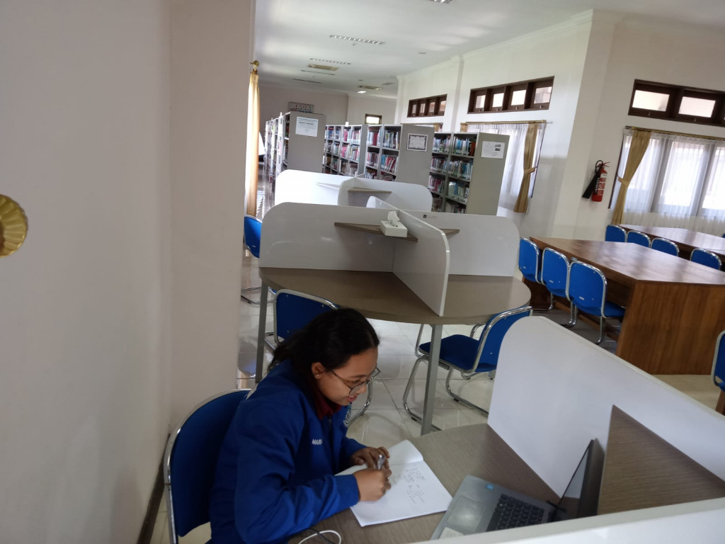 Kunjungan ke Perpustakaan Sebagai Pusat Informasi